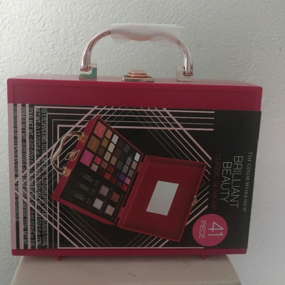 Makeup - Picture 2 of 3